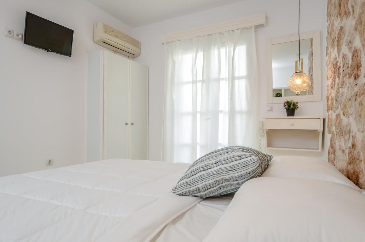 Simos Luxury Apartments Naxos City Exterior photo